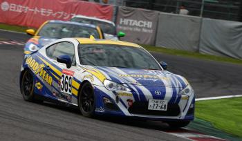 最終戦5週目に熾烈な3位のポジションを奪取したGY RACING 86 #369平中選手