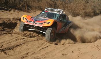 SCORE BAJA1000で、塙選手がクラス3位